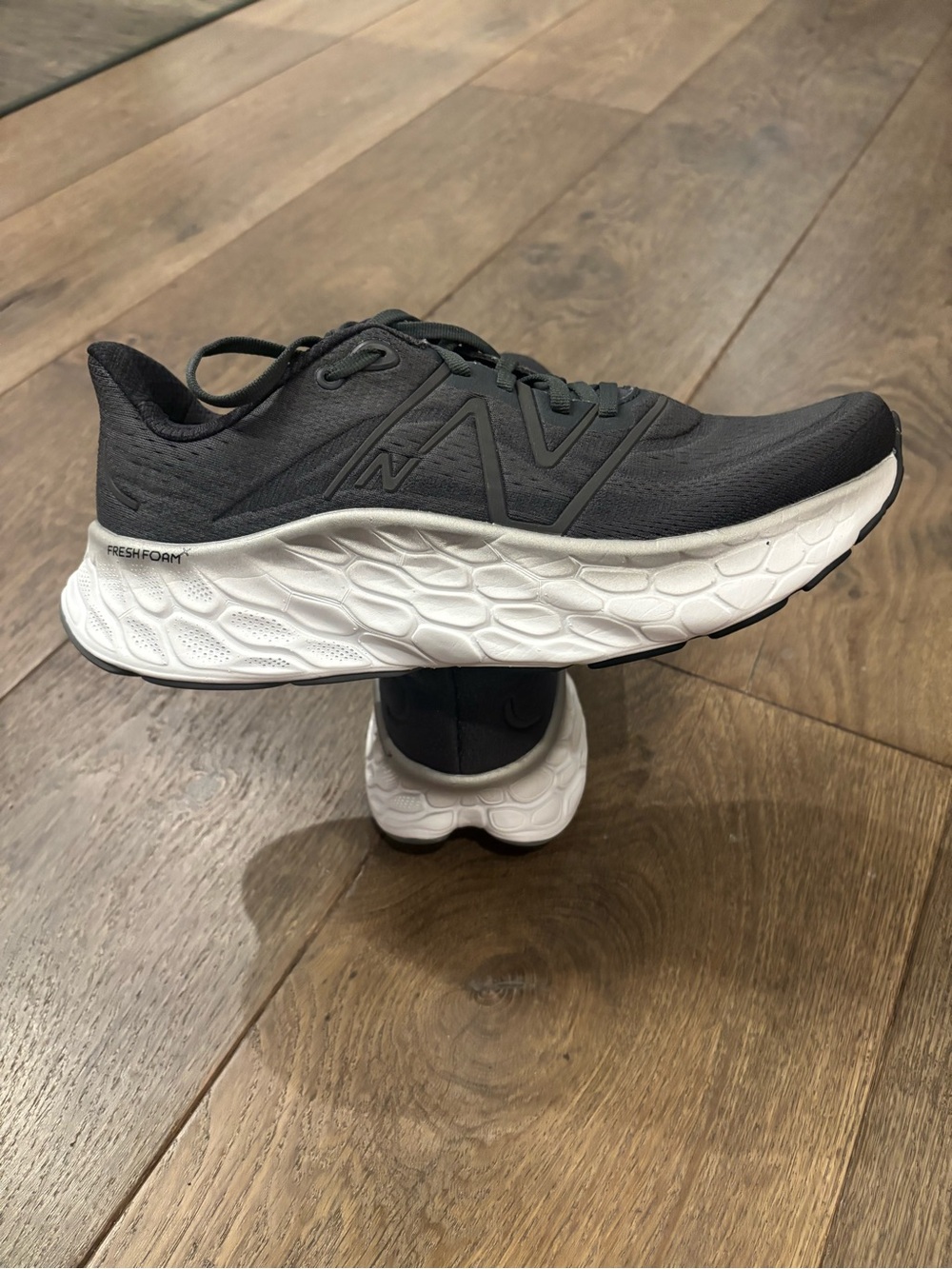 New Balance Men's Athletic Running Shoes - Black/White